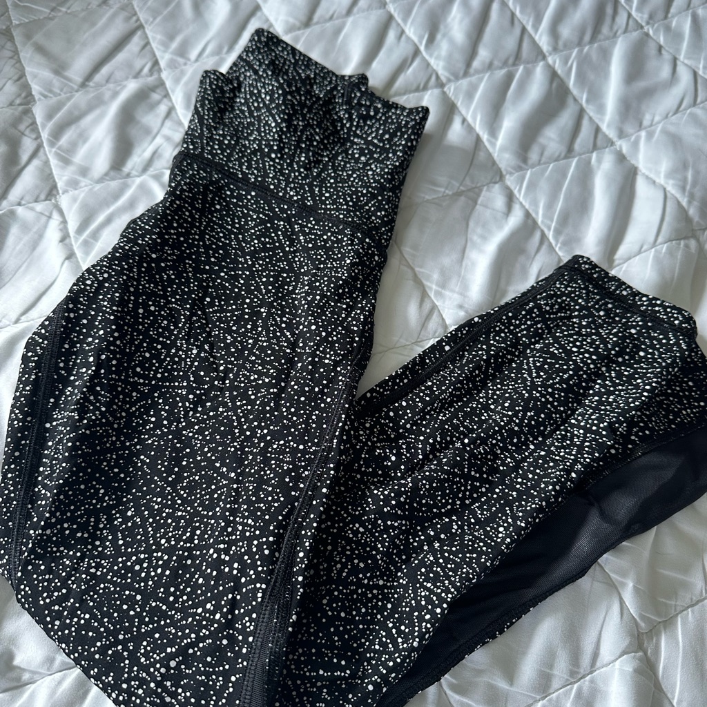 Lululemon Athletica Black And White Leggings With High-Waisted Design